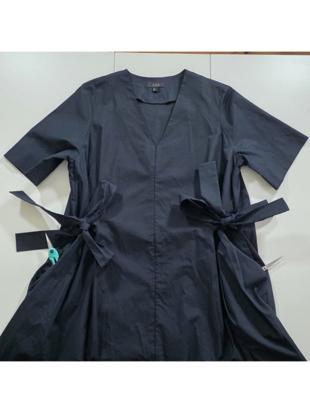 COS Poplin Cotton Dress Women 4 Navy V Neck SS Side Ties High Low Hem Minimalist - Picture 13 of 16